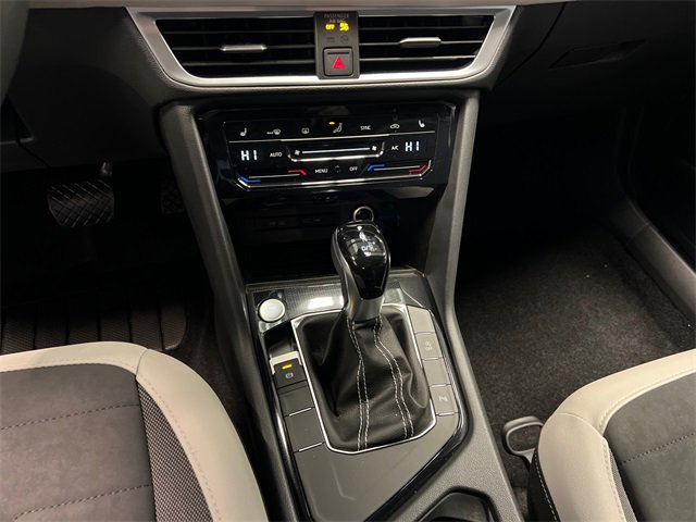 New 2026 Volkswagen Taos SE image 19