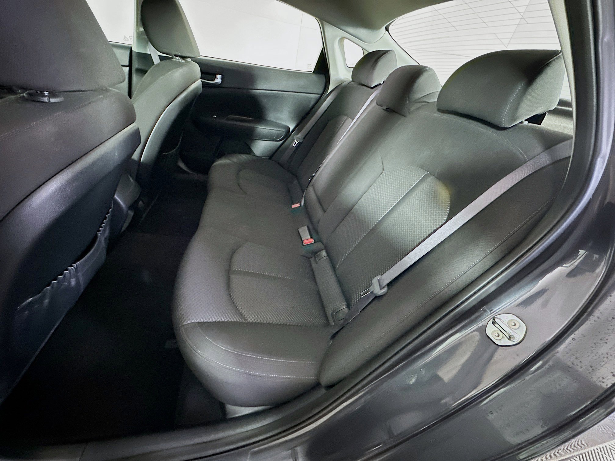 Used 2018 Kia Optima LX image 27