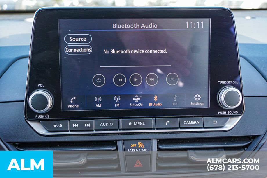 Used 2025 Nissan Altima 2.5 SV FWD image 35