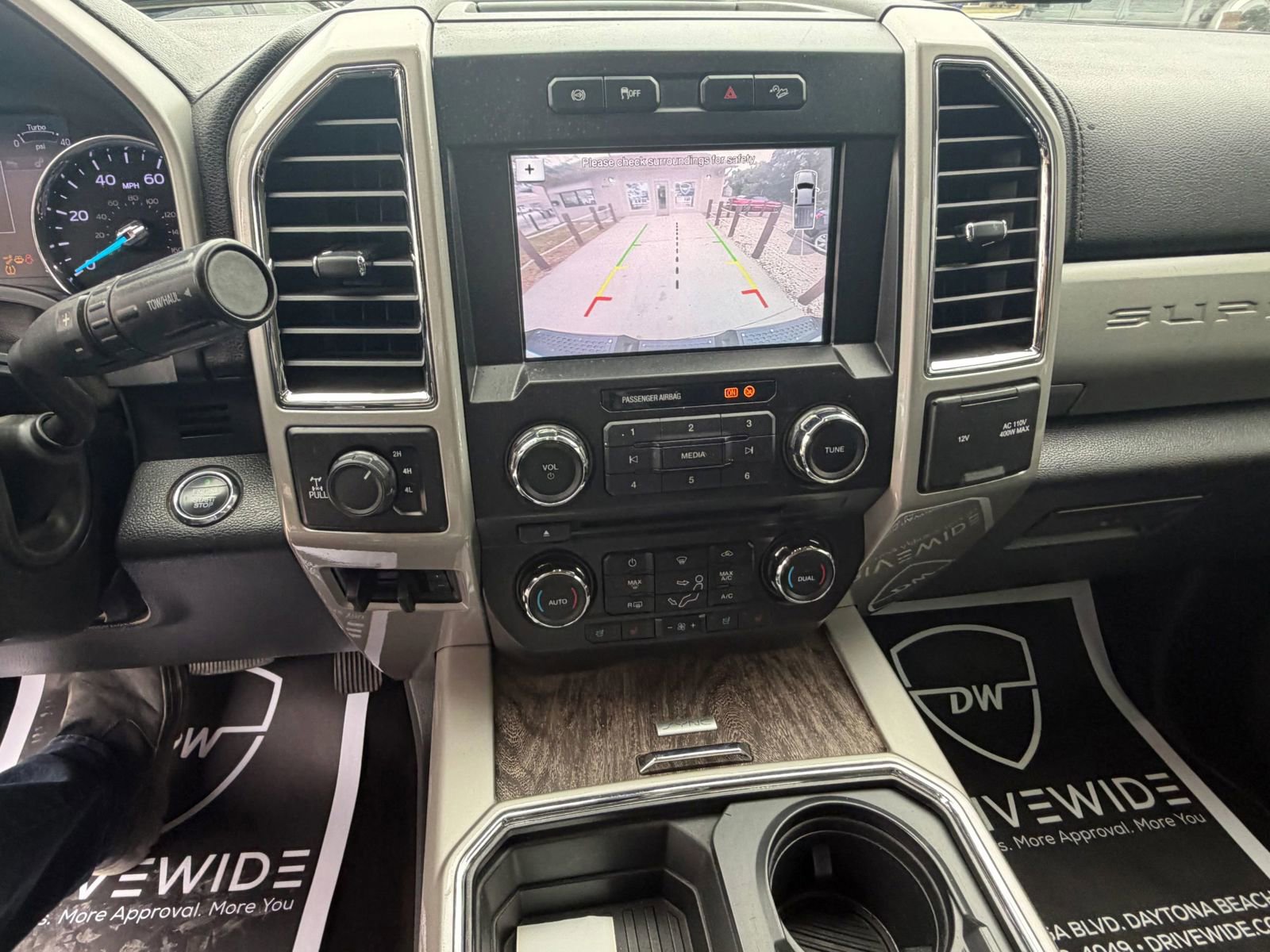 Used 2018 Ford F350 Lariat w/ Lariat Ultimate Package AWD/4WD image 13