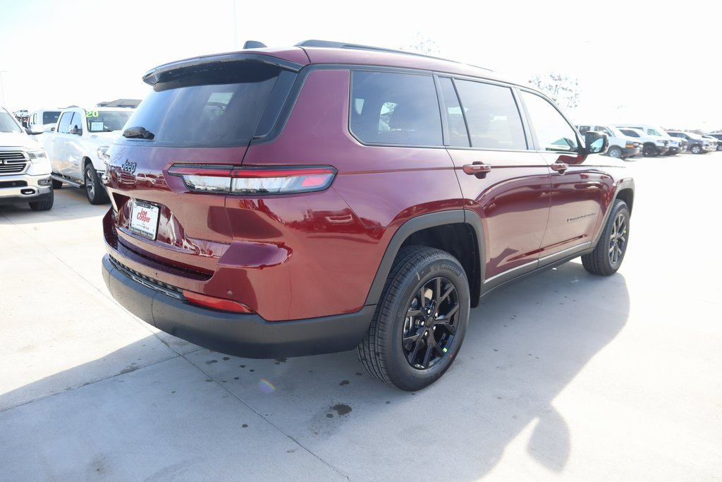 New 2025 Jeep Grand Cherokee L Altitude image 22