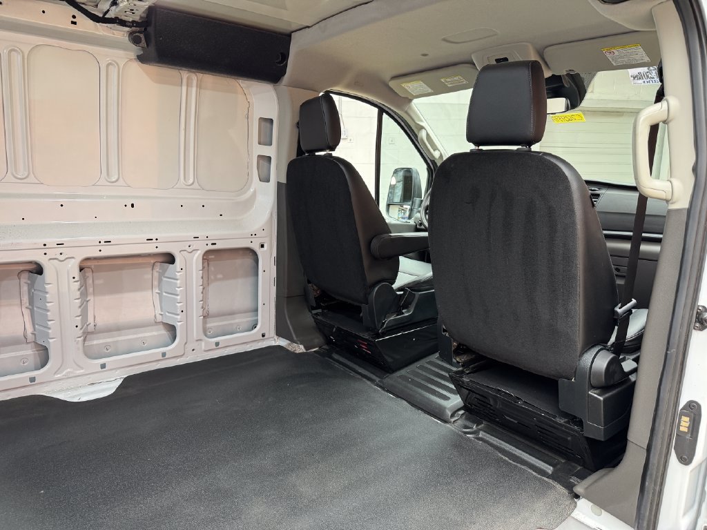 Certified 2023 Ford Transit 250 Low Roof RWD image 29