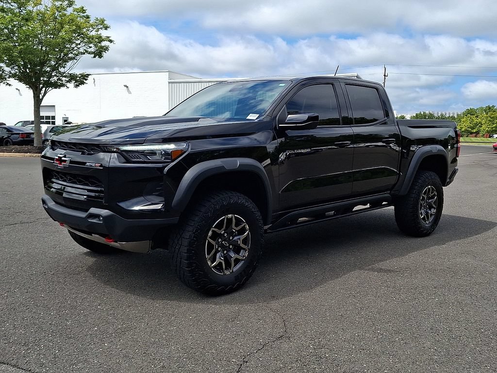Used 2023 Chevrolet Colorado ZR2 w/ ZR2 Convenience Package III AWD/4WD image 6