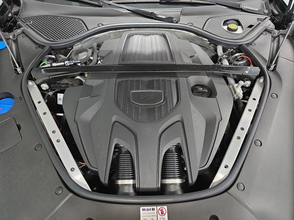 Certified 2024 Porsche Panamera 4 AWD/4WD image 32