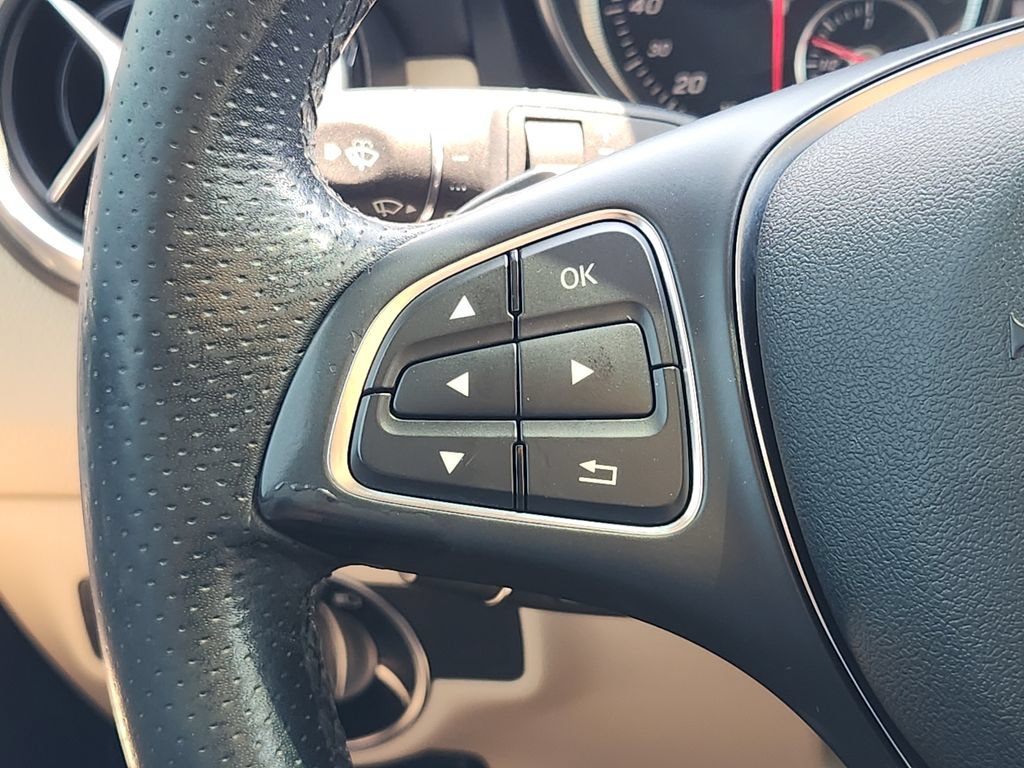 Used 2018 Mercedes-Benz GLA 250 4MATIC image 22