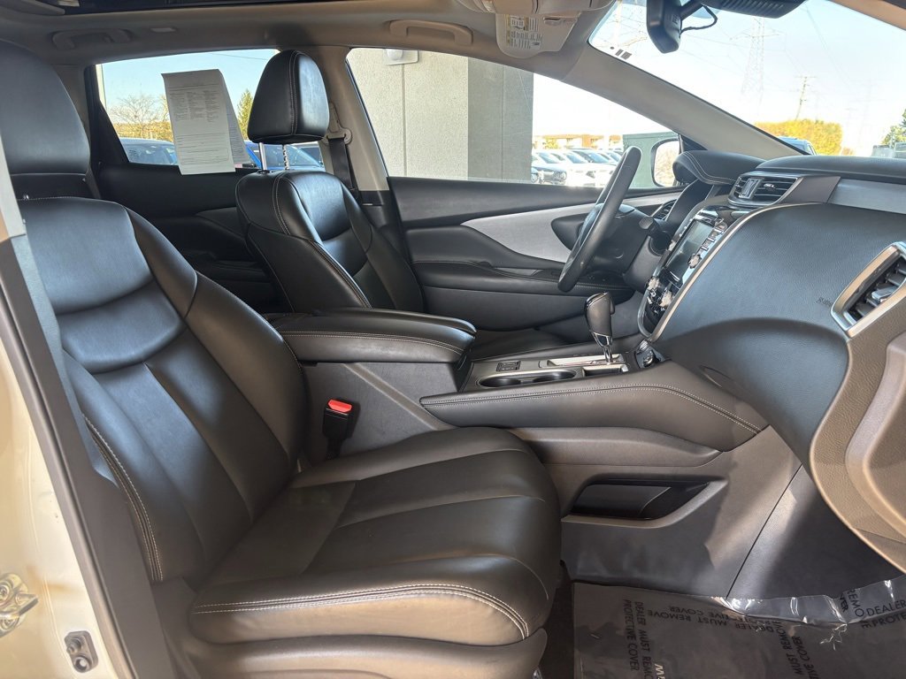 Used 2020 Nissan Murano SV w/ Premium Package image 21