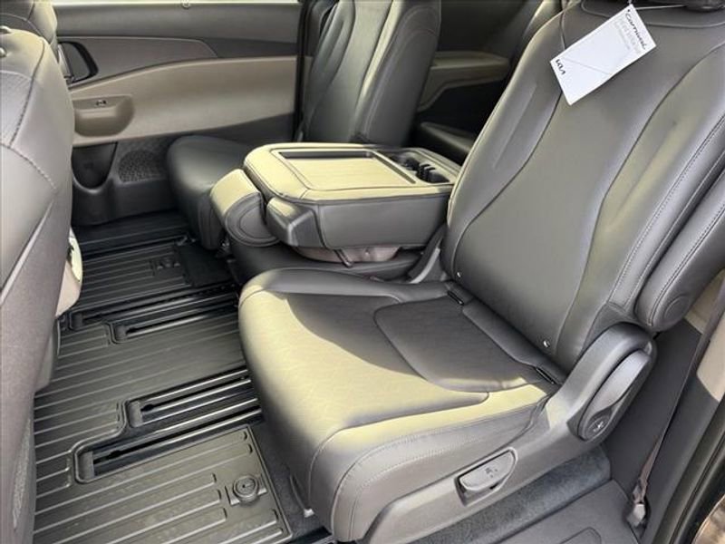 New 2026 Kia Carnival EX image 10