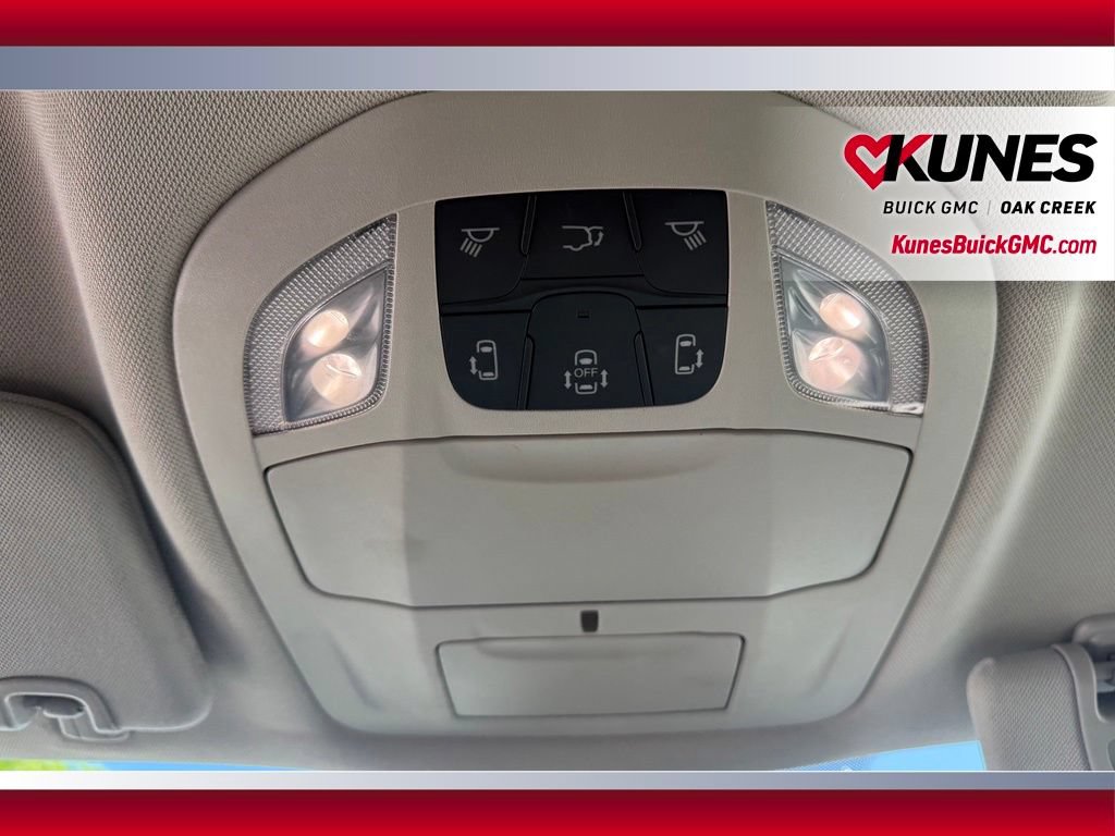 Used 2023 Chrysler Pacifica Touring-L FWD image 27