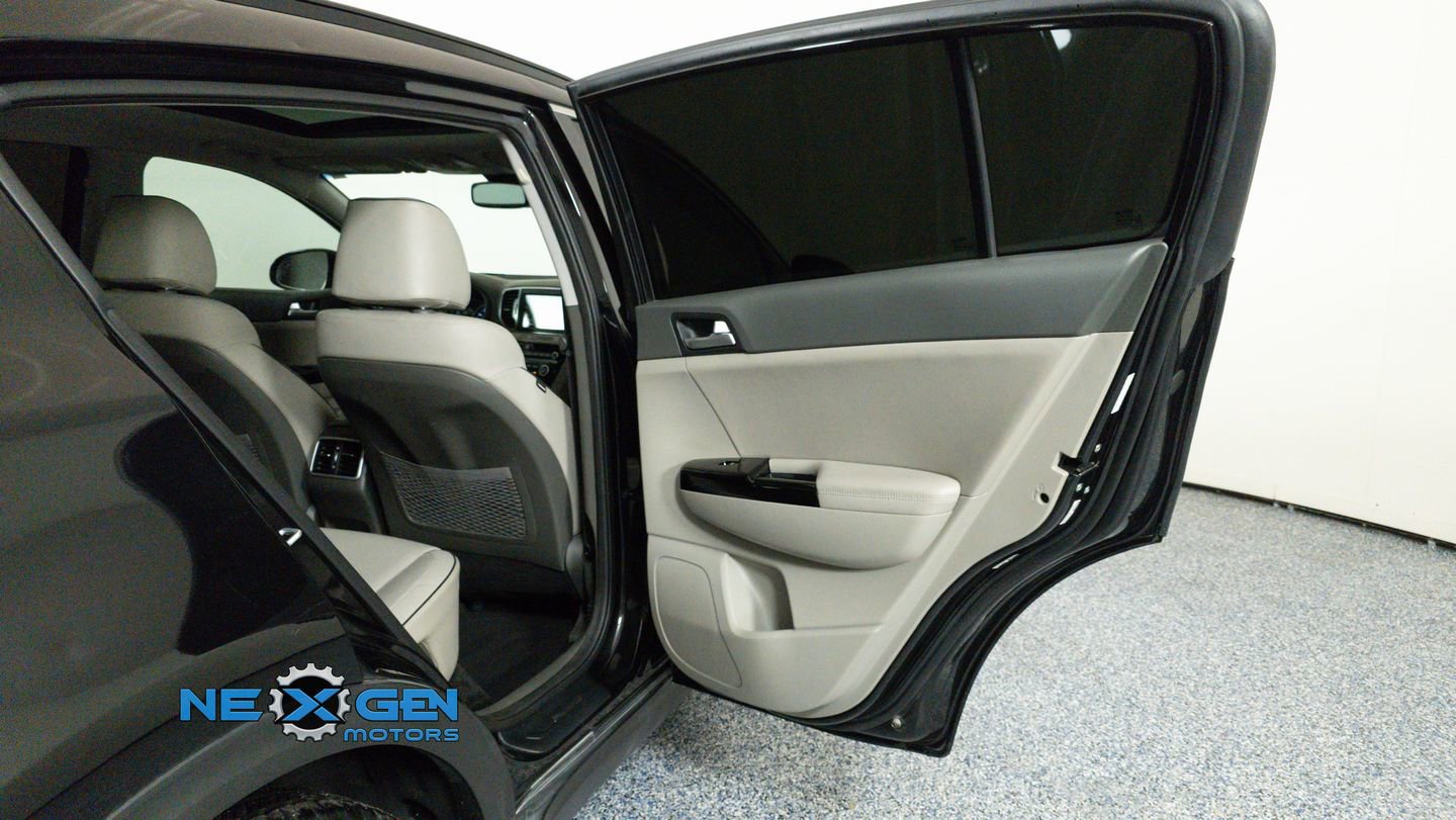 Used 2018 Kia Sportage EX w/ Option Group 040 image 28