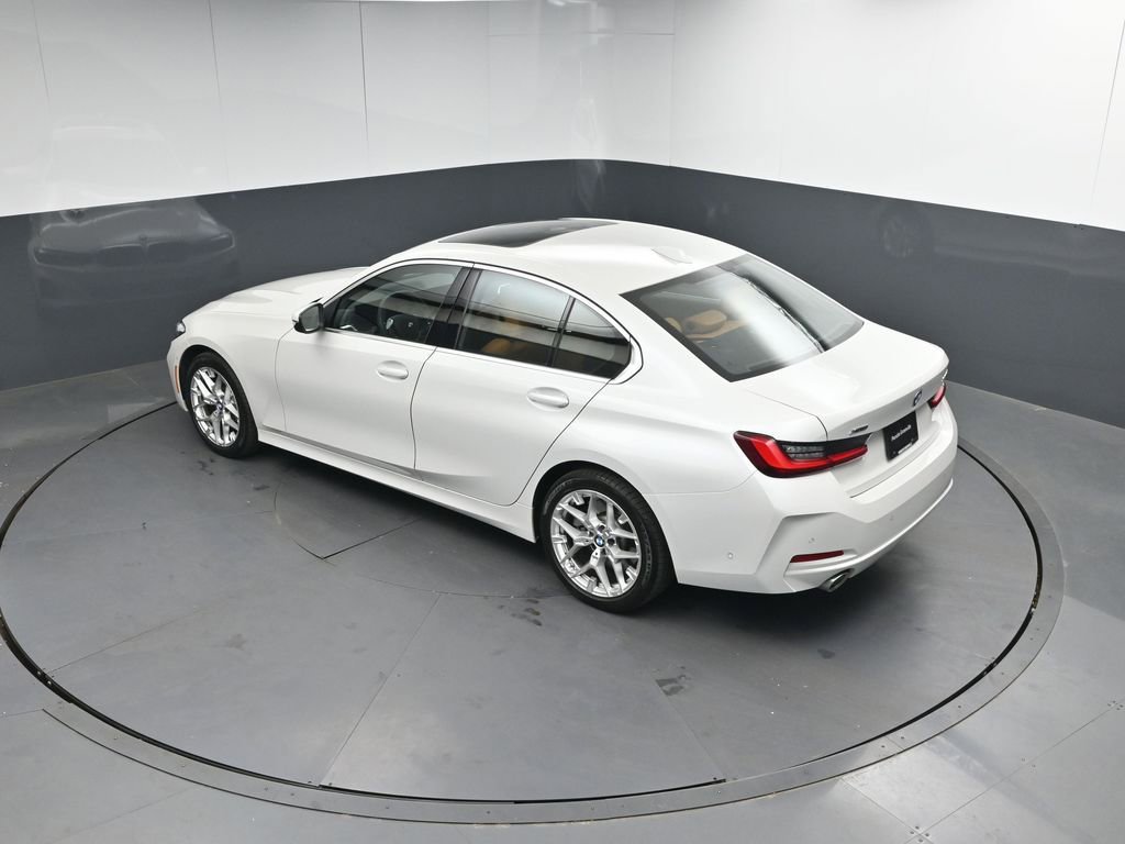 Used 2025 BMW 330i xDrive Sedan w/ Convenience Package AWD/4WD image 35