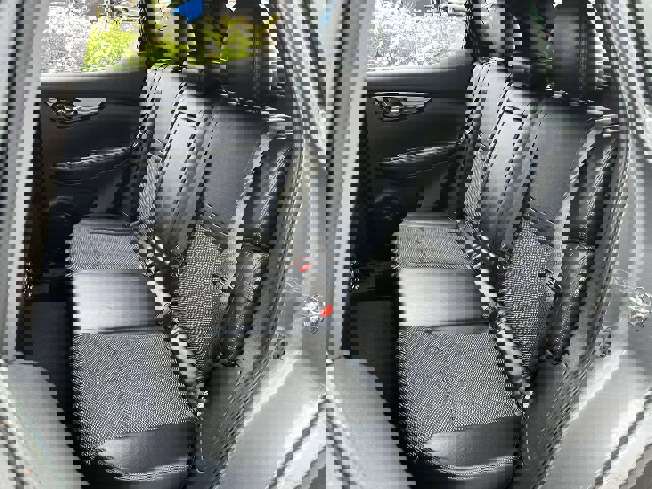 Used 2022 Nissan Rogue Sport SV w/ Technology Package AWD/4WD image 22