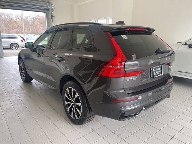 Certified 2023 Volvo XC60 B5 Plus image 2