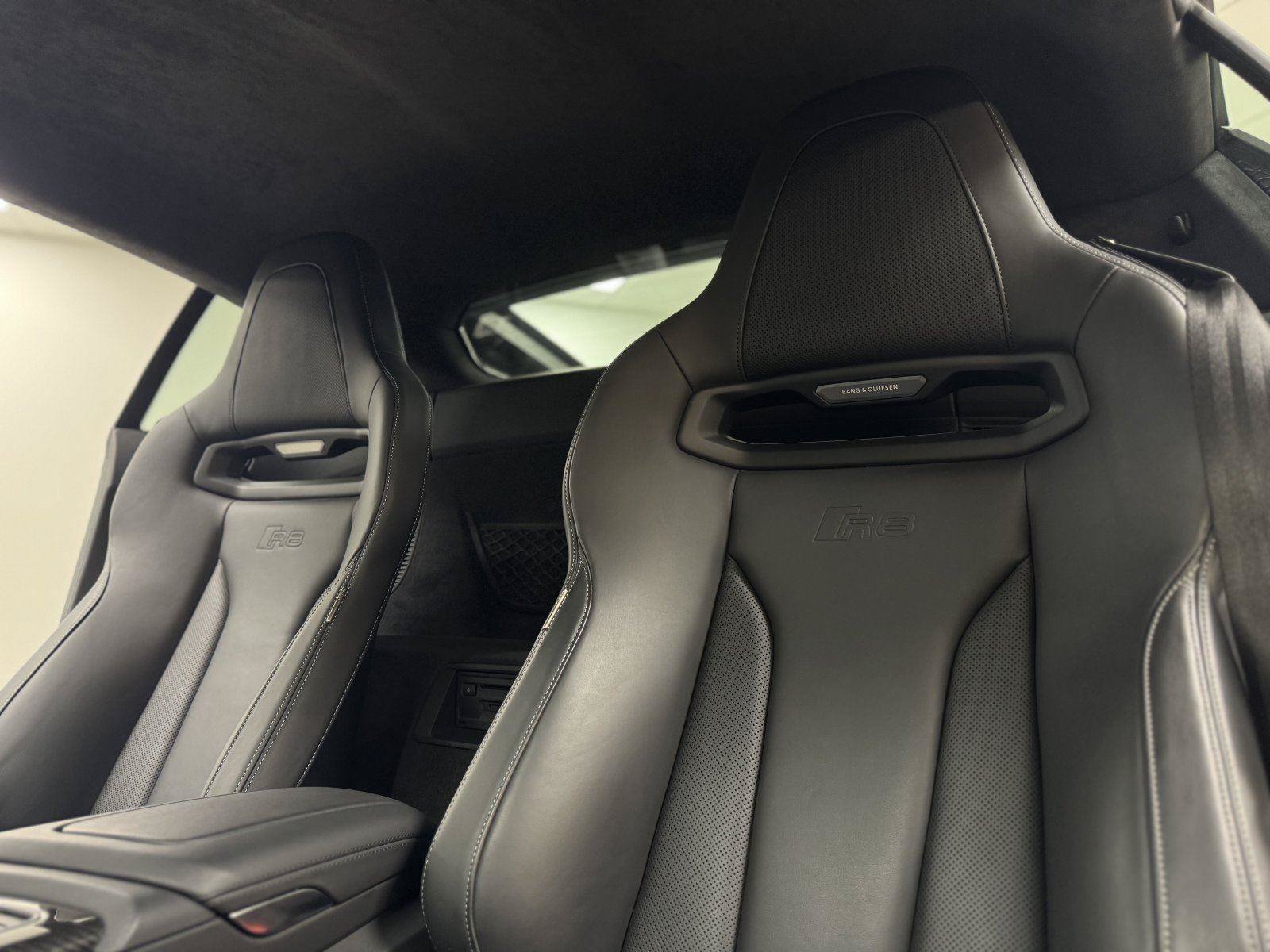 Used 2020 Audi R8 V10 performance AWD/4WD image 32