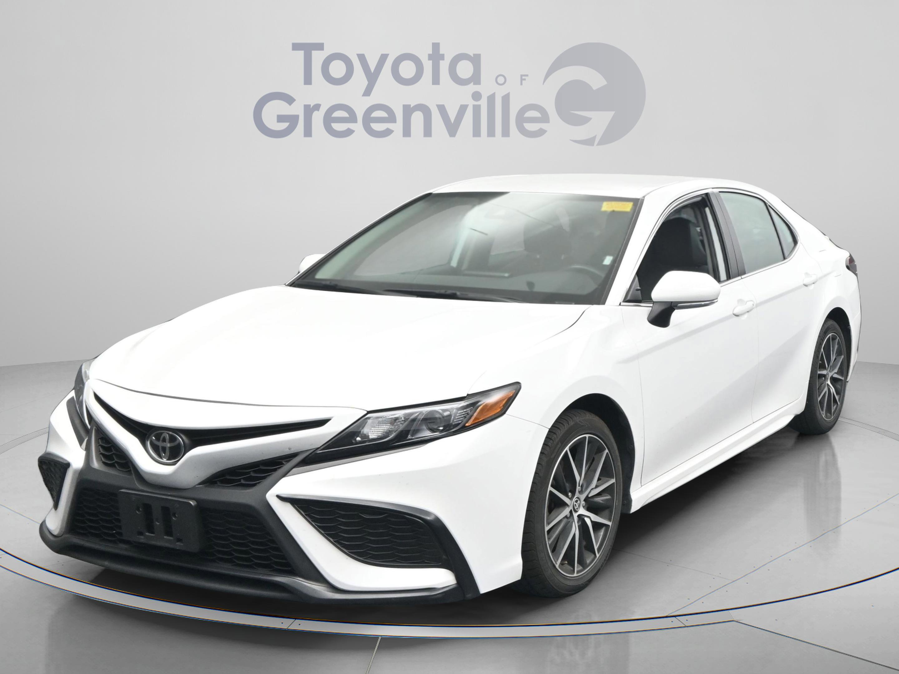 Certified 2024 Toyota Camry SE FWD image 2