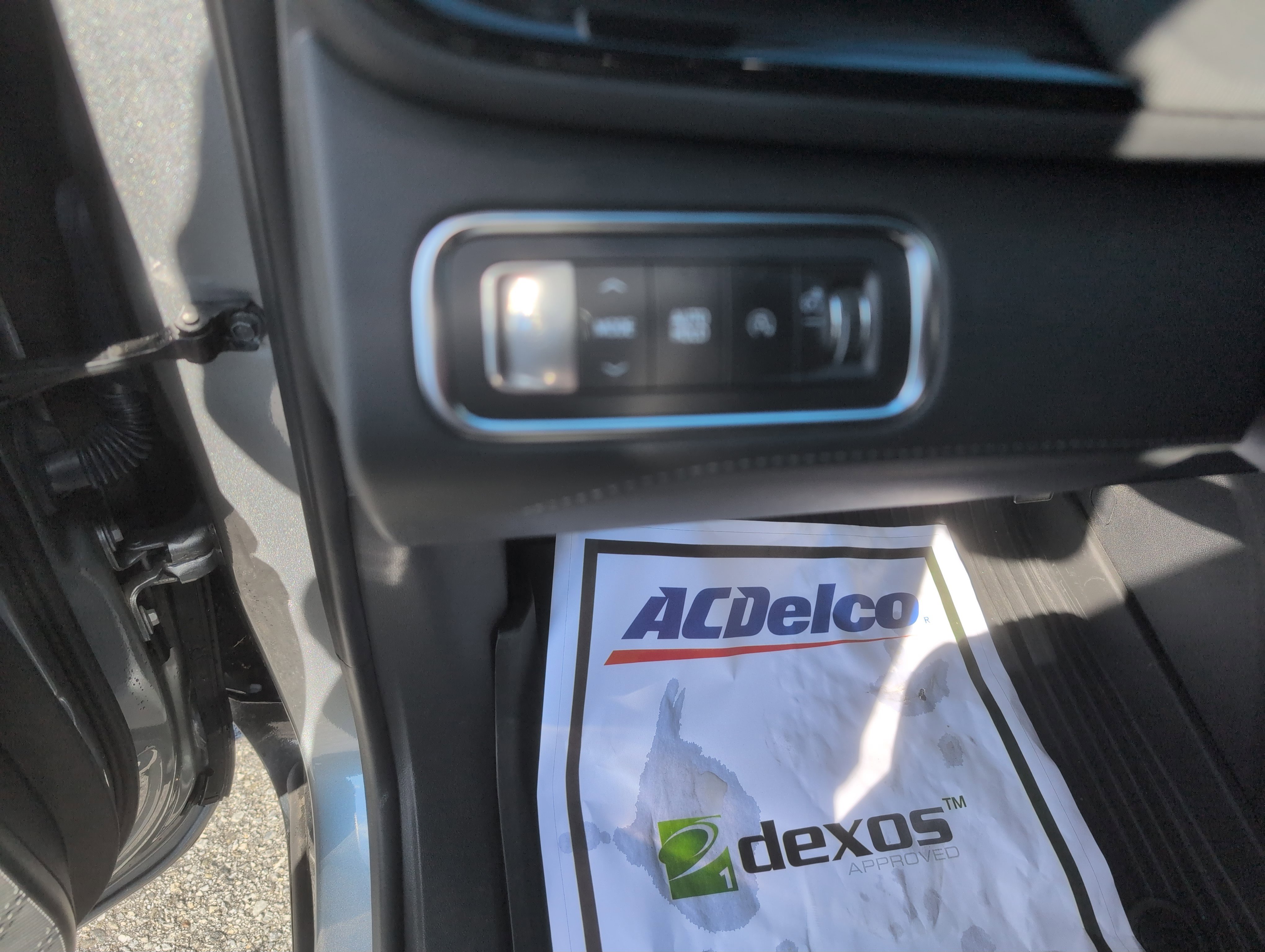 Used 2025 Buick Enclave Sport Touring w/ LPO, Floor Liner Package image 18