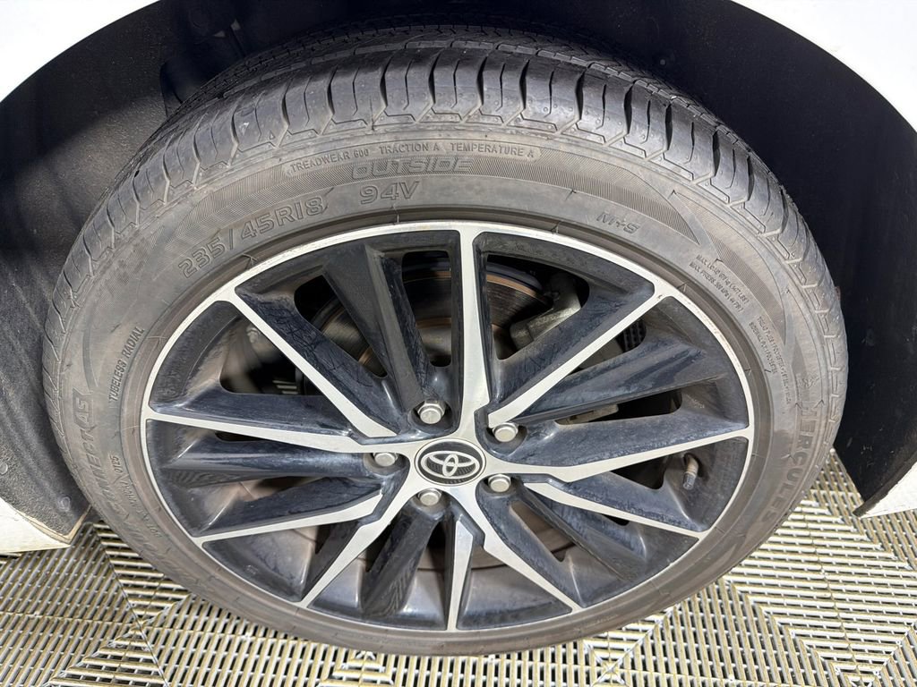 Used 2023 Toyota Camry SE image 19
