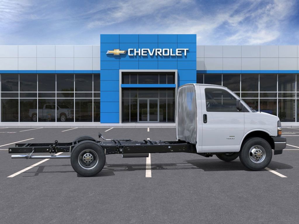 New 2026 Chevrolet Express 3500 w/ Power Convenience Package image 27