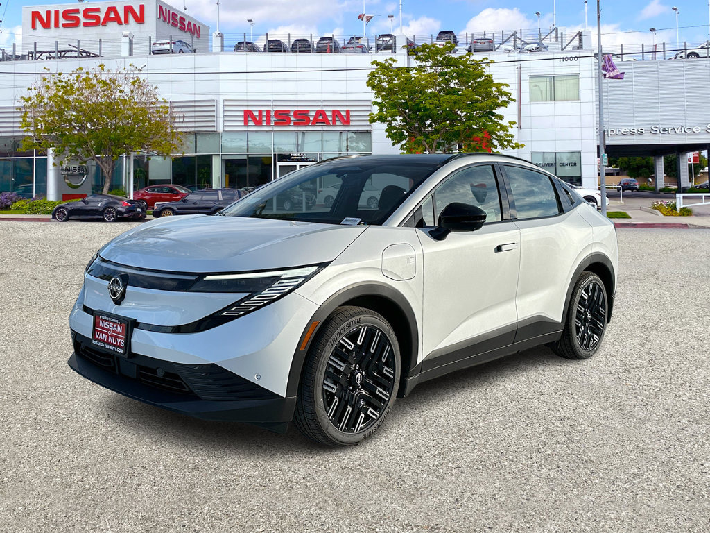 New 2026 Nissan Leaf Platinum+ w/ Cargo Package (Platinum+)