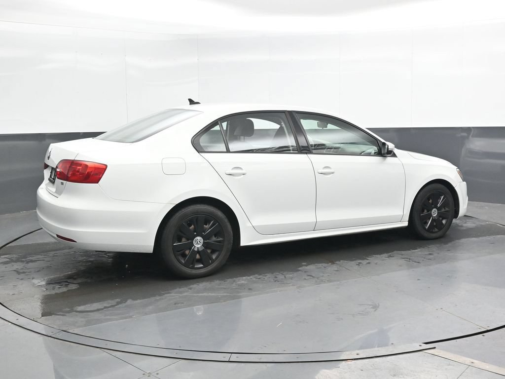 Used 2014 Volkswagen Jetta SE FWD image 2