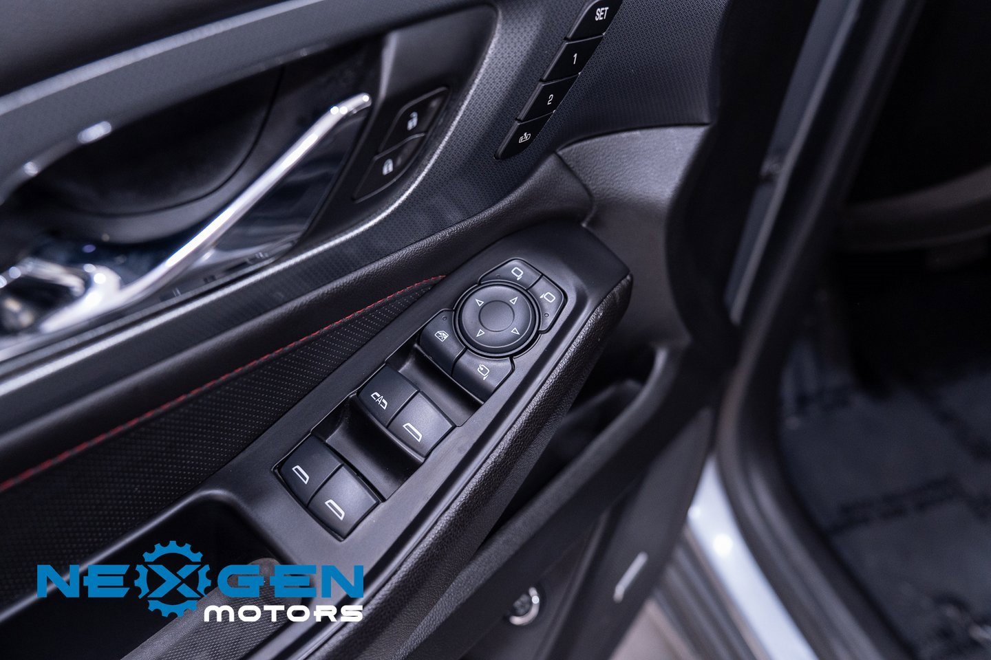 Used 2023 Chevrolet Traverse RS w/ LPO, Floor Liner Package image 22