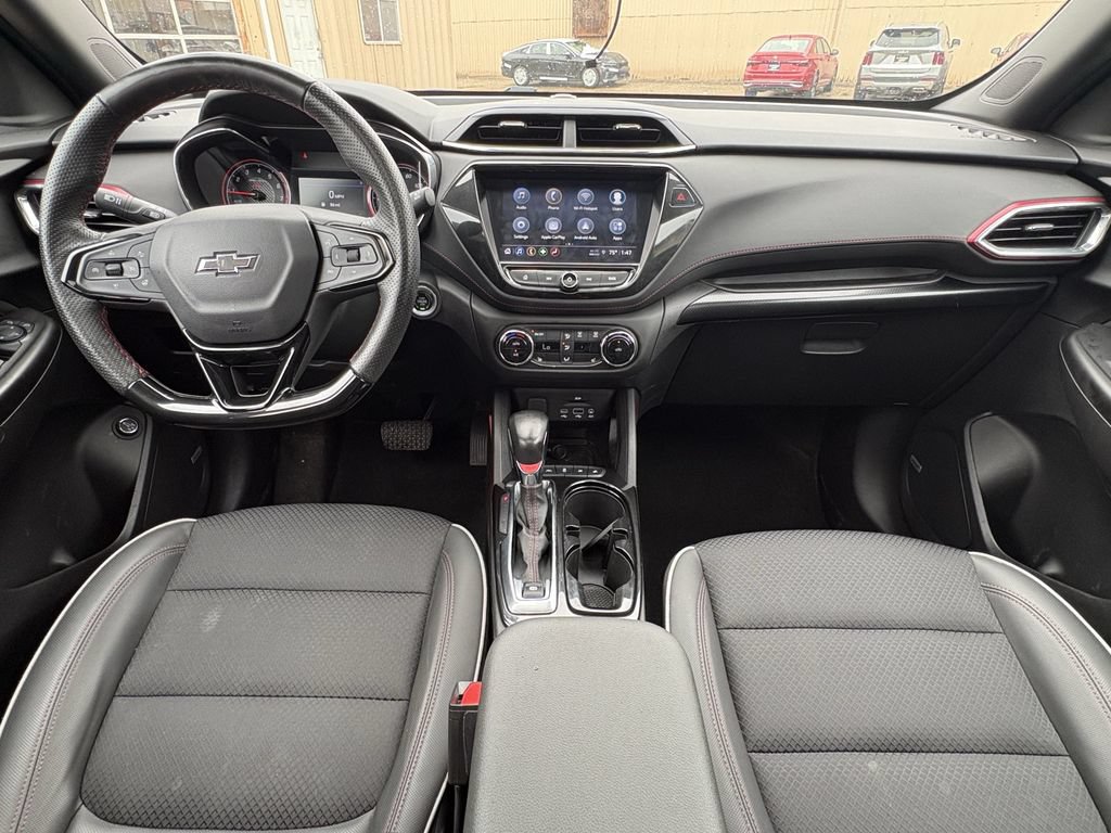 Used 2023 Chevrolet TrailBlazer RS w/ Sun and Liftgate Package FWD image 26
