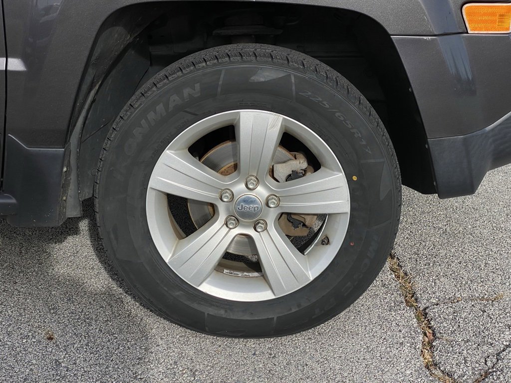 Used 2017 Jeep Patriot Latitude image 30