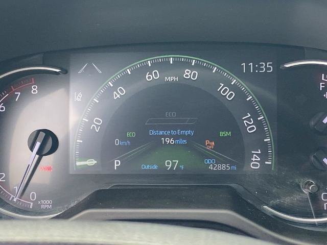 Used 2022 Toyota RAV4 Limited FWD image 7