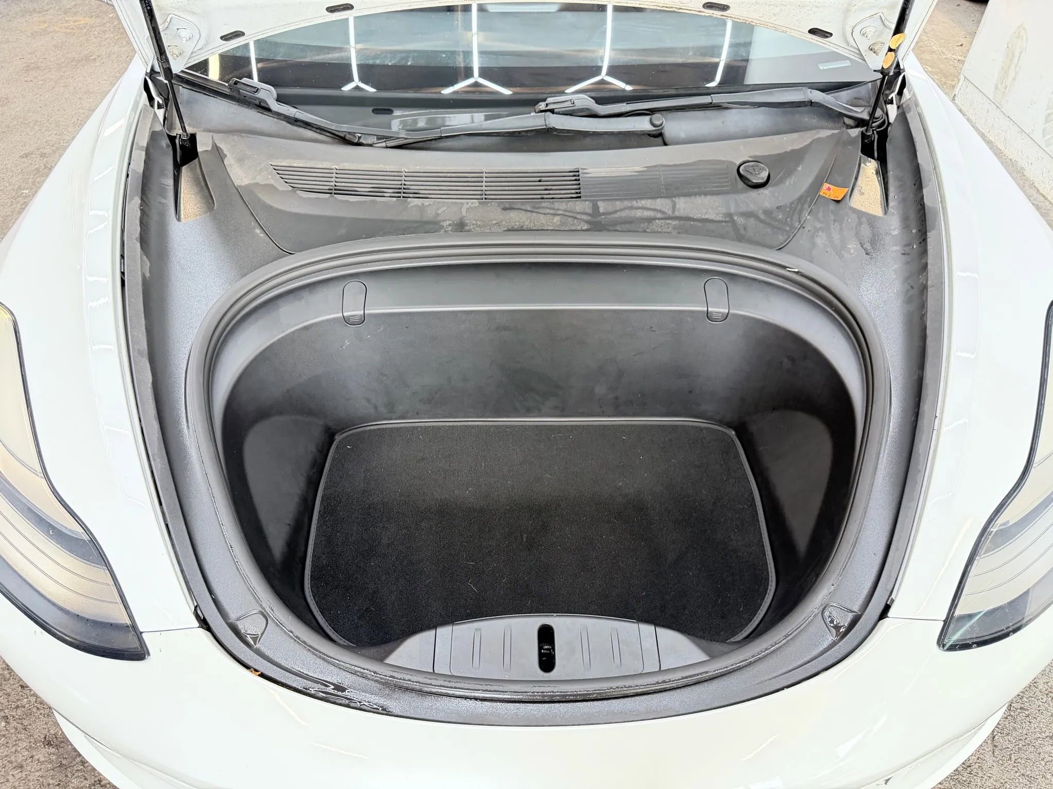 Used 2018 Tesla Model 3 Long Range image 19