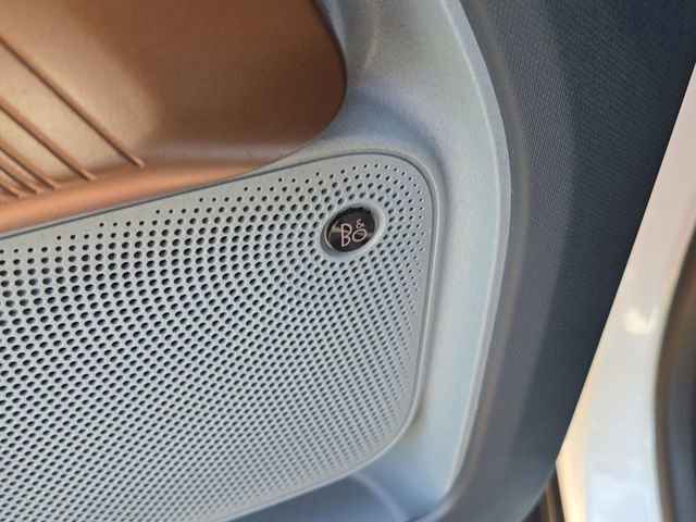 Used 2024 Ford Maverick Lariat image 12