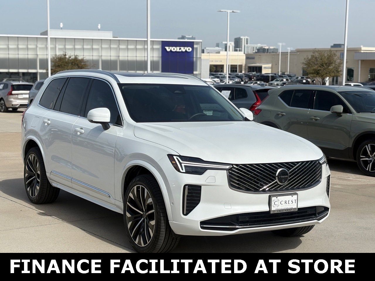 Certified 2025 Volvo XC90 B6 Plus image 5