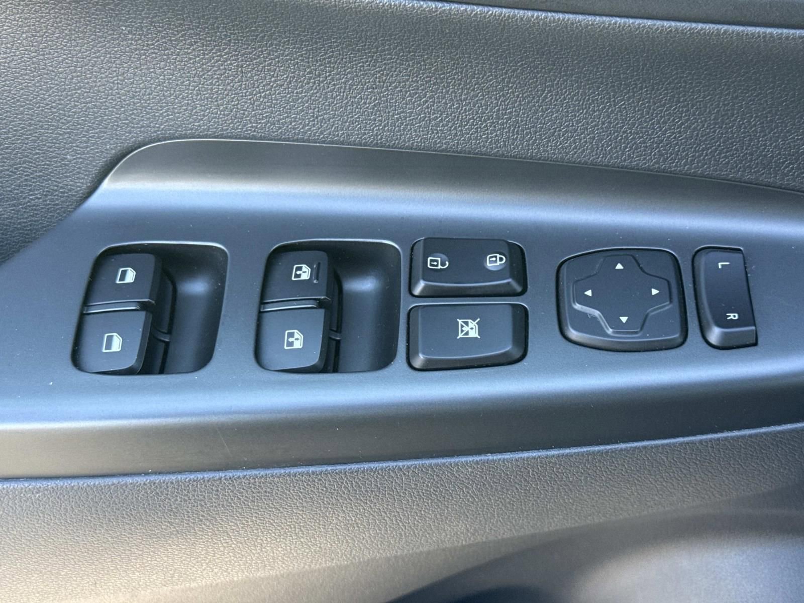 Used 2023 Hyundai Kona SEL w/ Cargo Package image 22