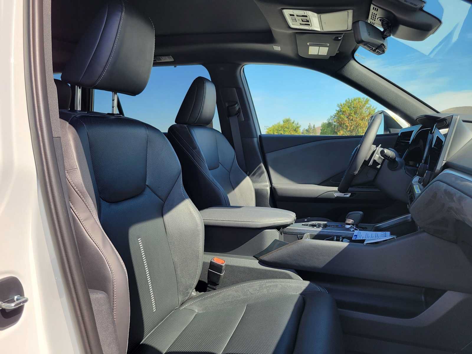 Certified 2026 Lexus TX 550h AWD Plug-In Hybrid image 43