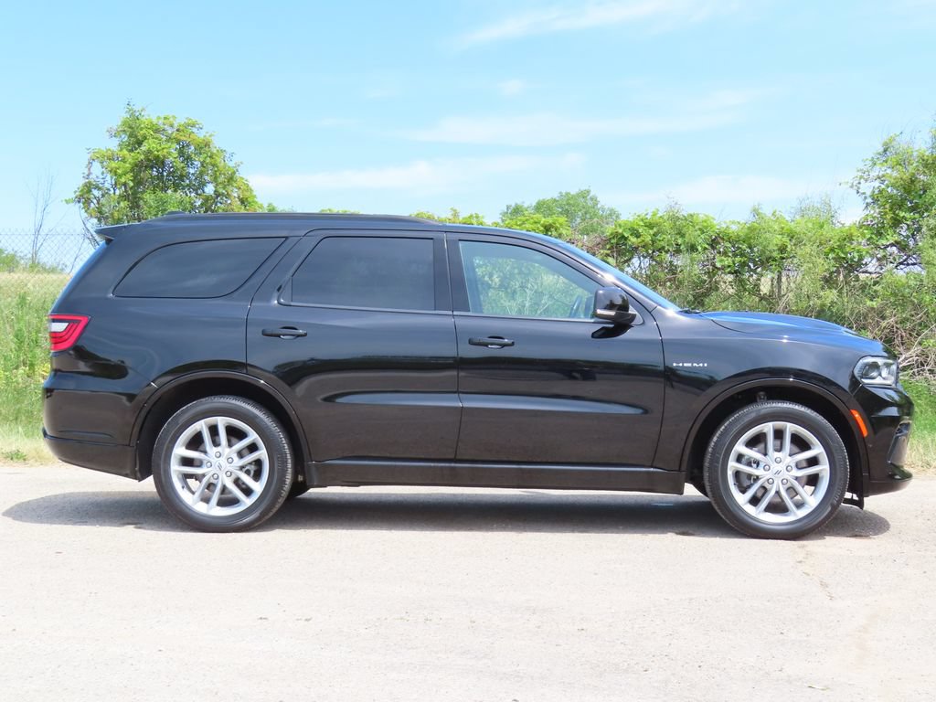 Used 2025 Dodge Durango R/T AWD/4WD image 2