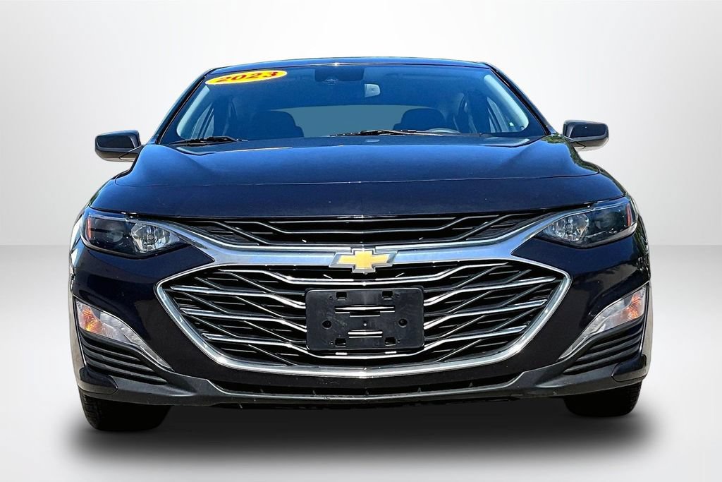Used 2023 Chevrolet Malibu LT FWD image 2