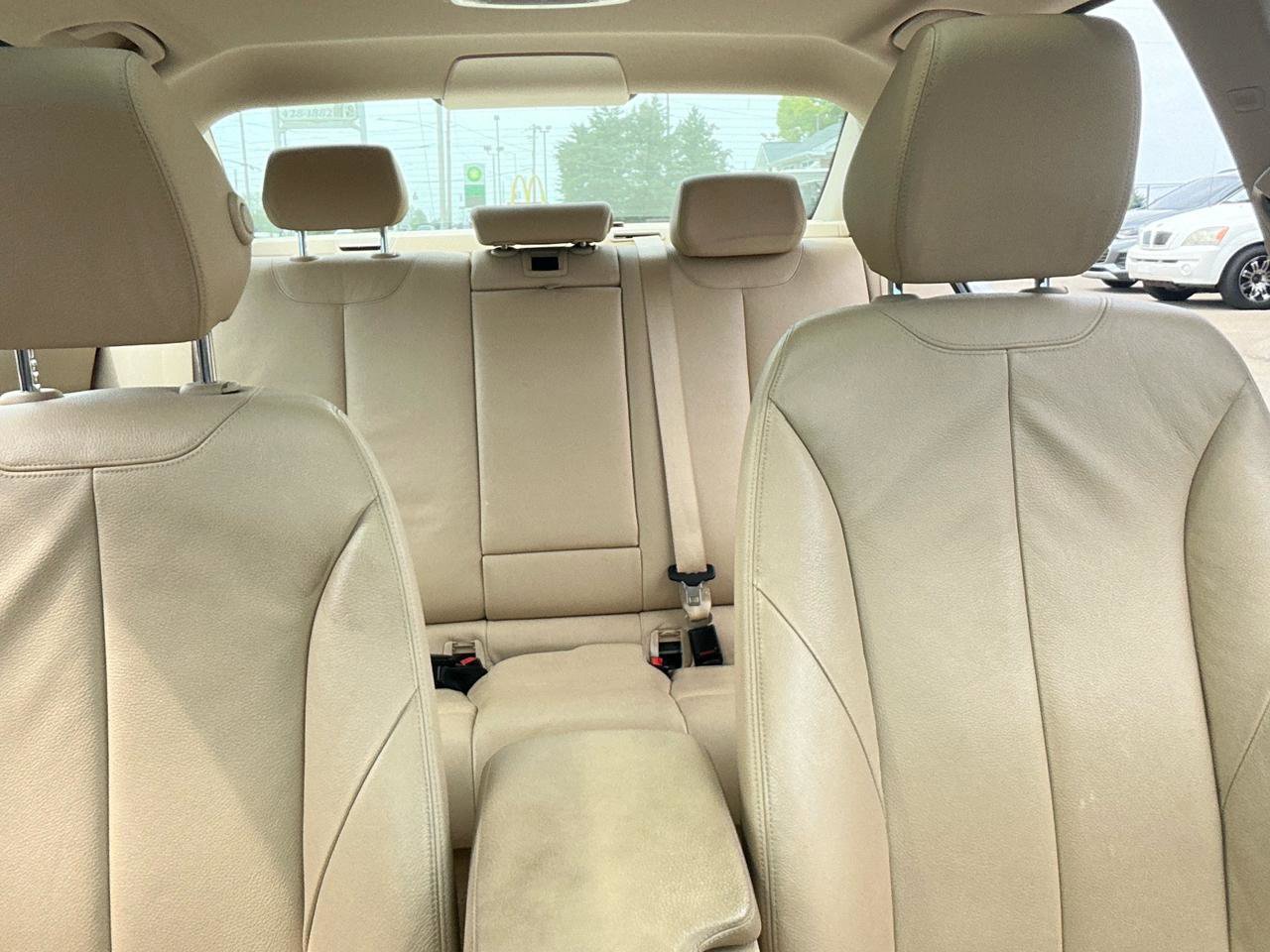 Used 2013 BMW 328i xDrive Sedan AWD/4WD image 24