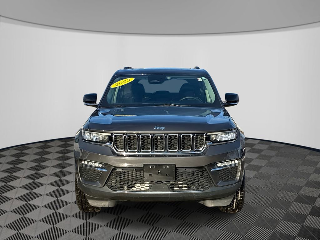 Used 2023 Jeep Grand Cherokee 4WD 4xe w/ Luxury Tech Group II image 2