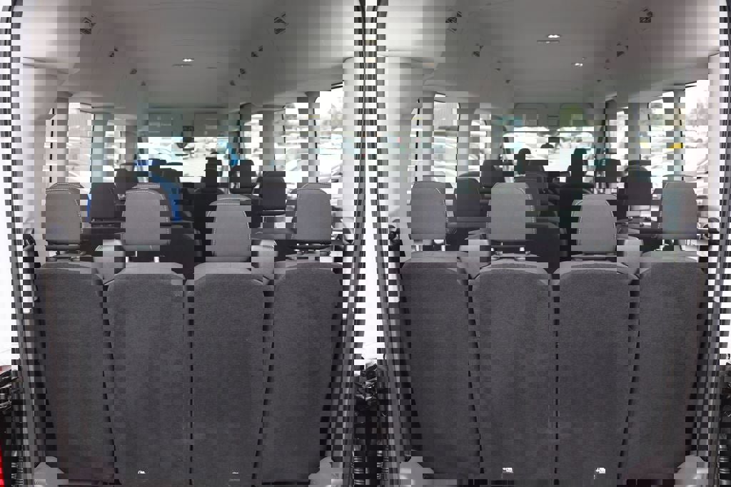 Used 2023 Ford Transit 350 XLT image 9