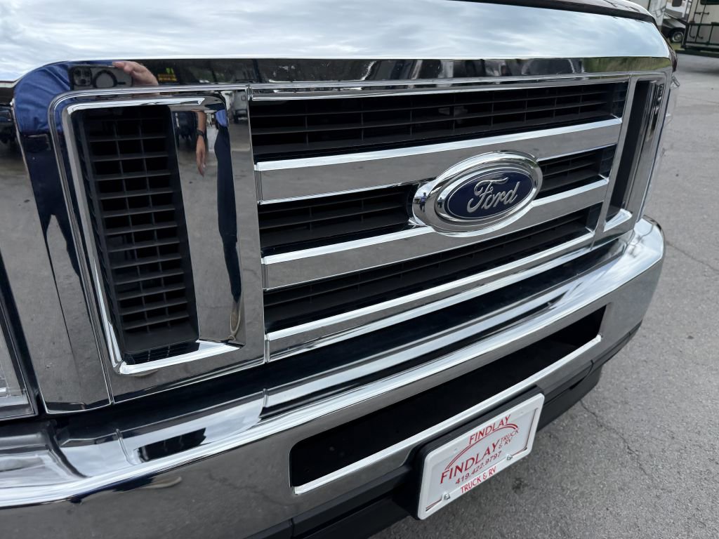 Used 2021 Ford E-350 and Econoline 350 Super Duty w/ Motorhome Prep Package image 4