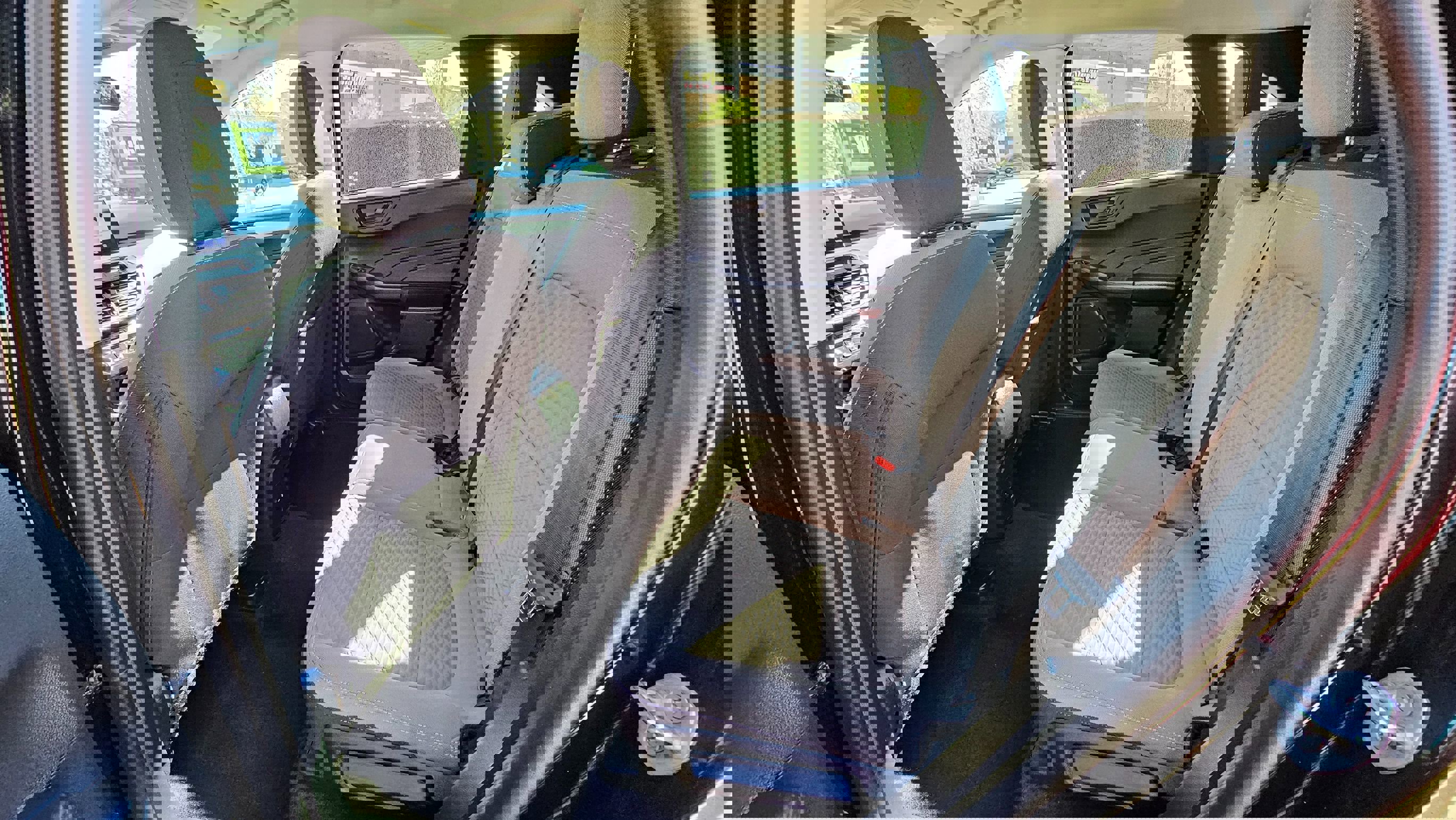 Used 2022 Ford Escape SE image 17