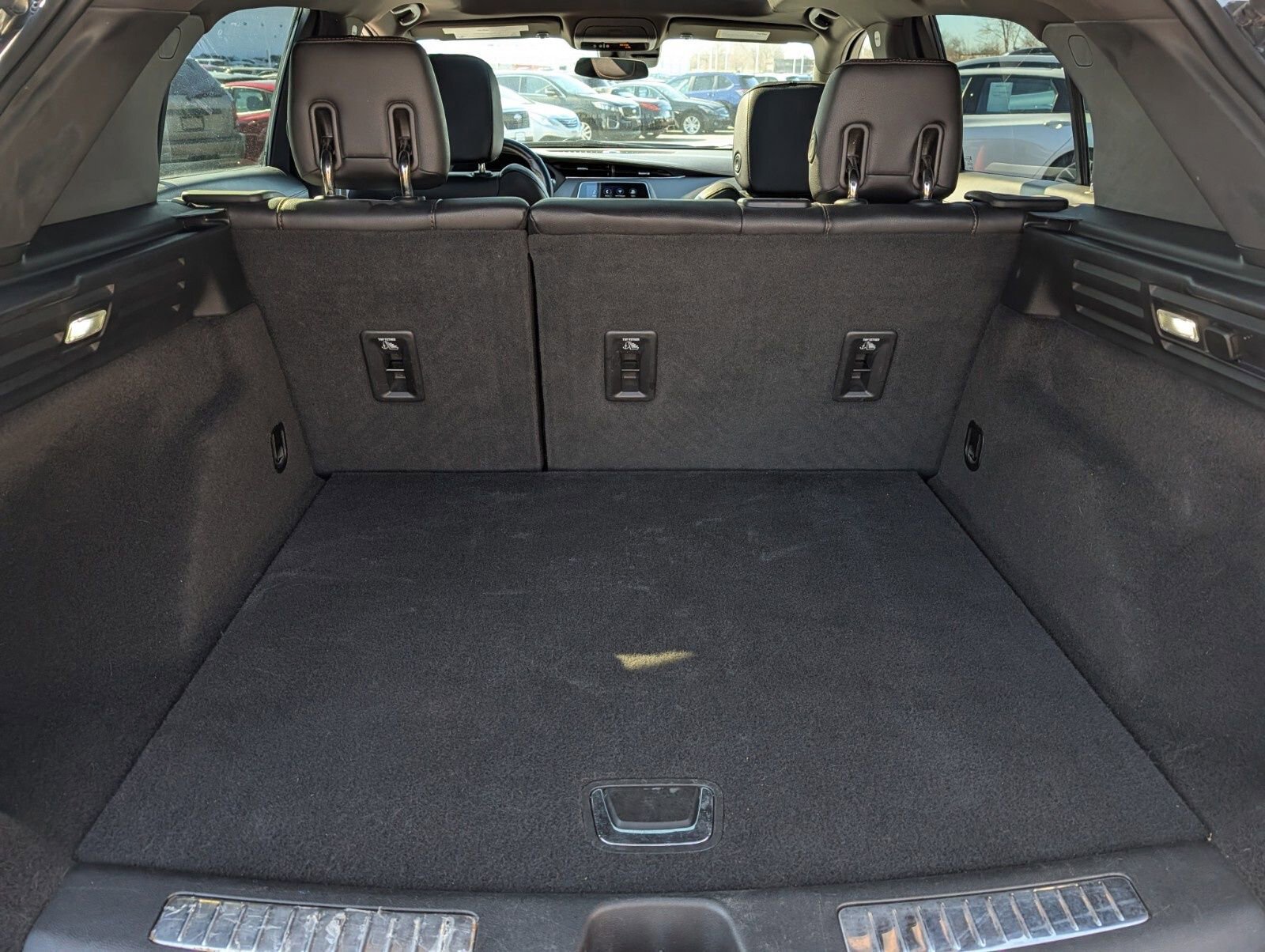 Used 2023 Cadillac XT4 Sport w/ LPO, Onyx Lite Package image 27