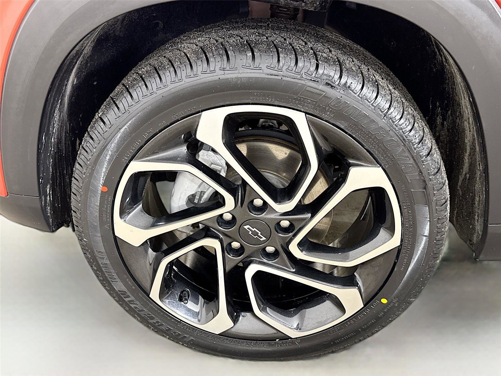 Used 2024 Chevrolet Trax RS w/ Driver Confidence Package image 30