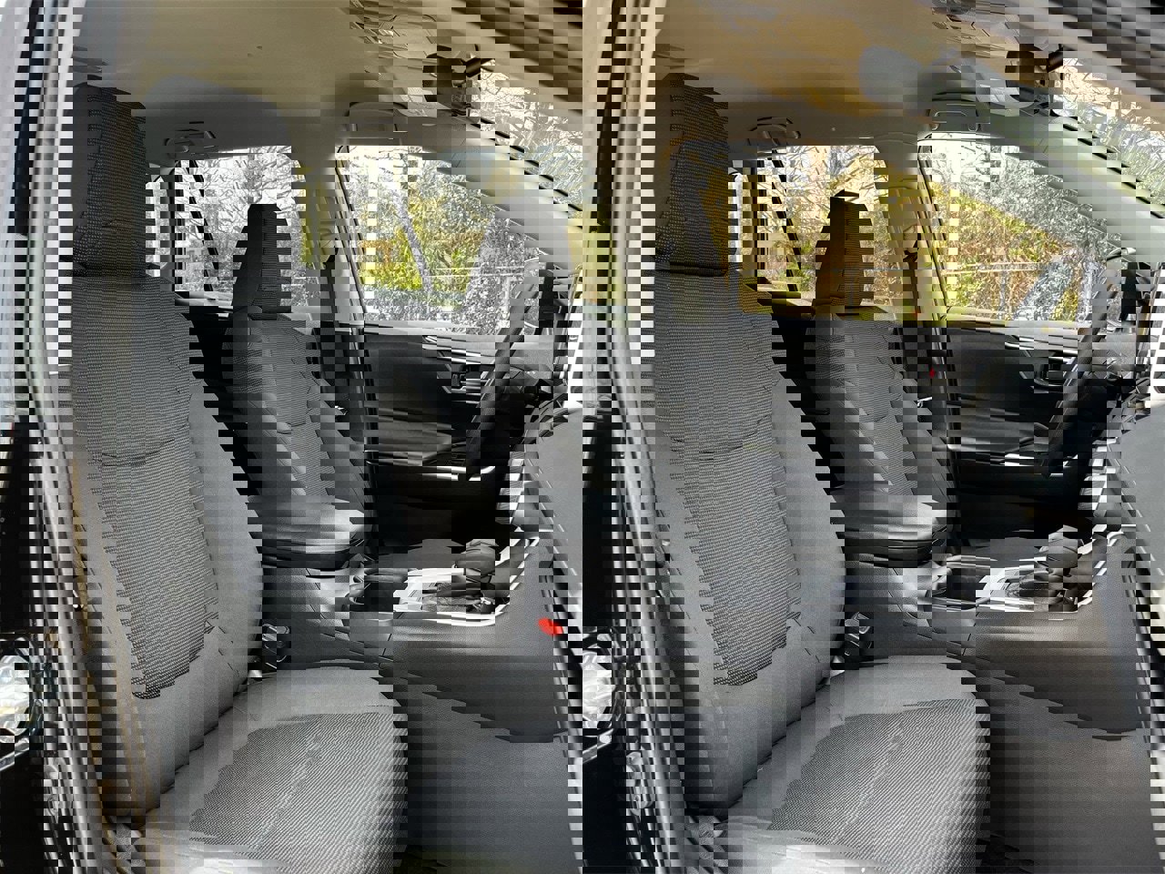 Used 2024 Toyota RAV4 LE image 25