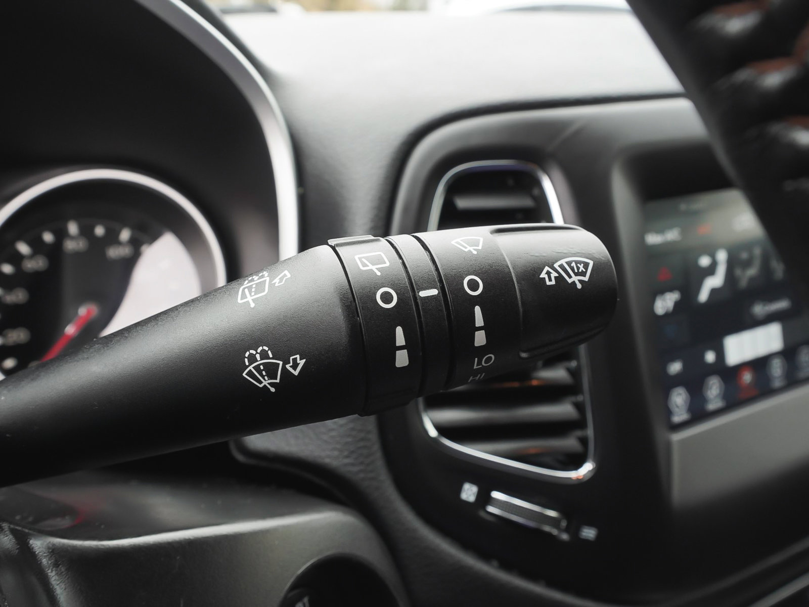 Used 2019 Jeep Compass Latitude w/ Popular Equipment Group image 22