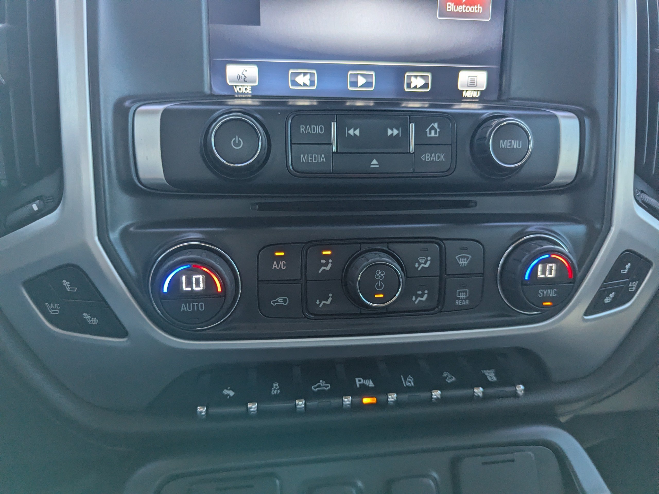 Used 2015 GMC Sierra 3500 SLT AWD/4WD image 23