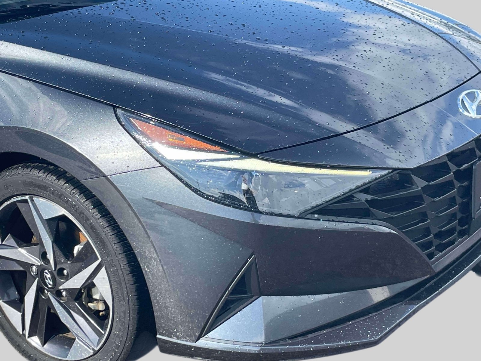 Used 2023 Hyundai Elantra SEL w/ Convenience Package FWD image 9