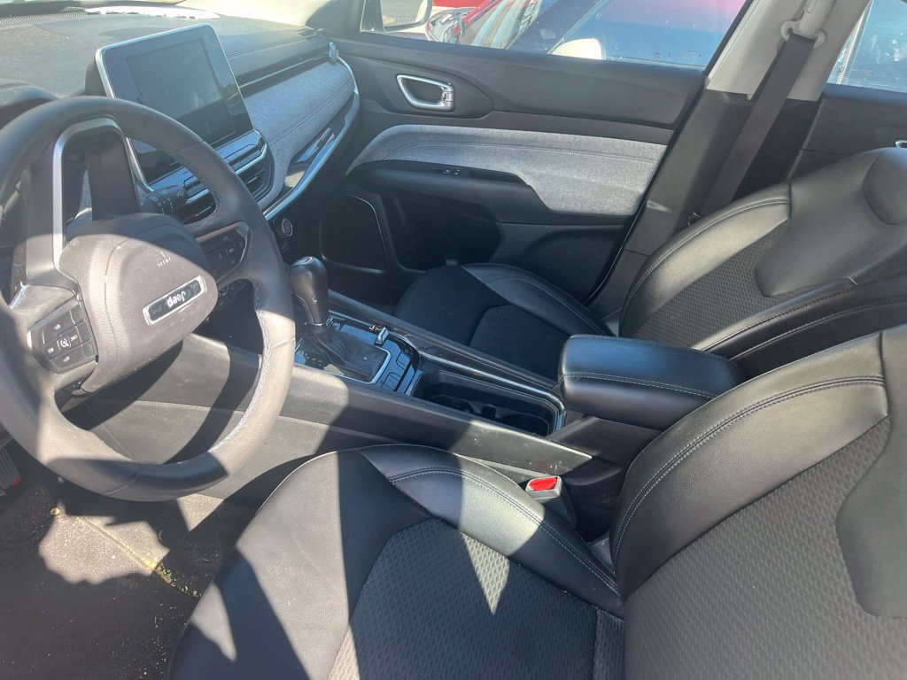 Used 2022 Jeep Compass Latitude AWD/4WD image 5