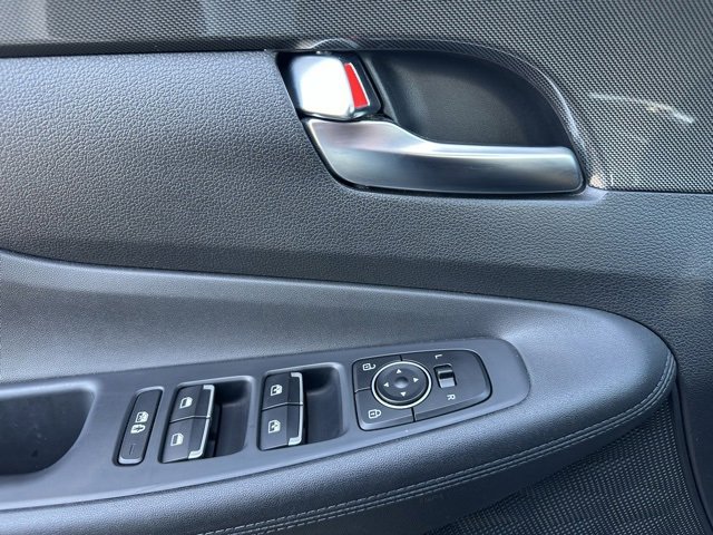 Used 2022 Hyundai Santa Fe Blue image 14