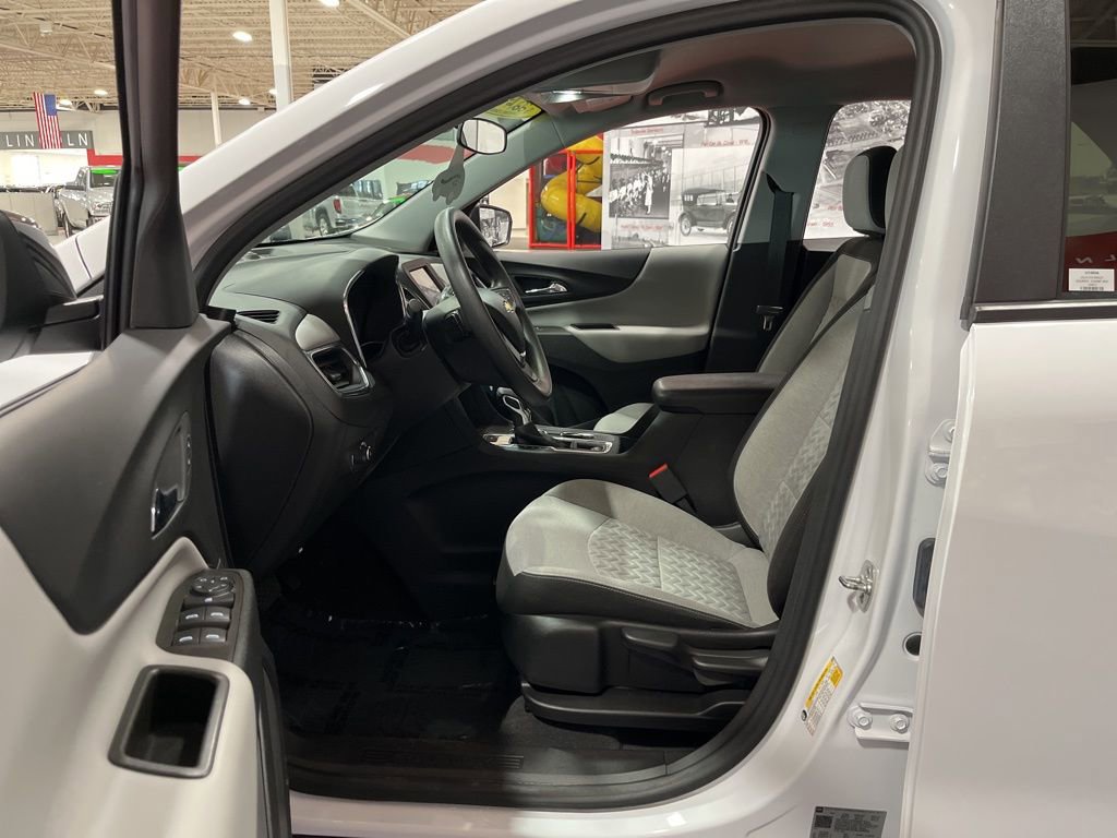 Used 2024 Chevrolet Equinox LS w/ Sport Edition image 10