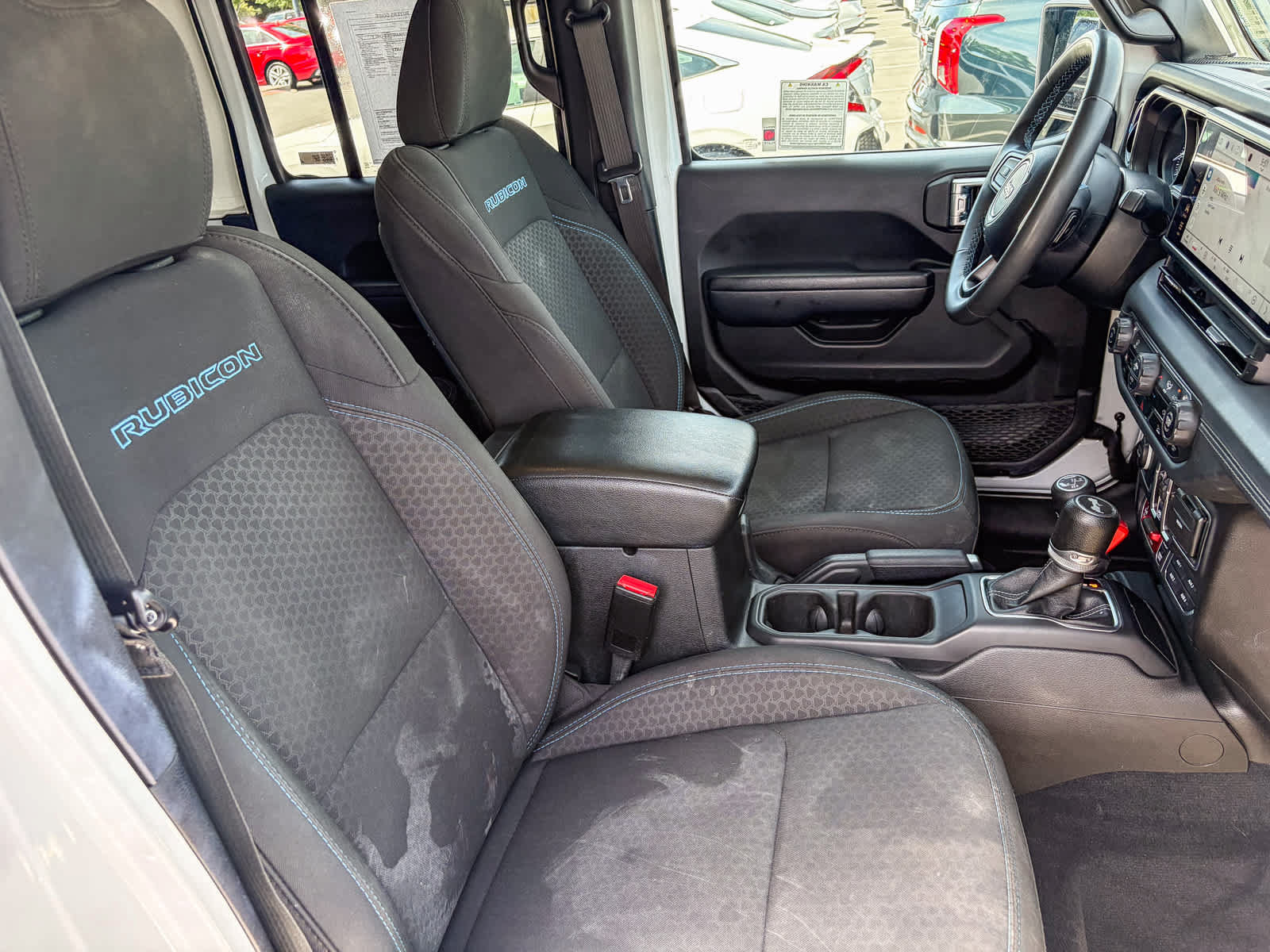 Used 2024 Jeep Wrangler Unlimited Rubicon 4xe AWD/4WD image 14
