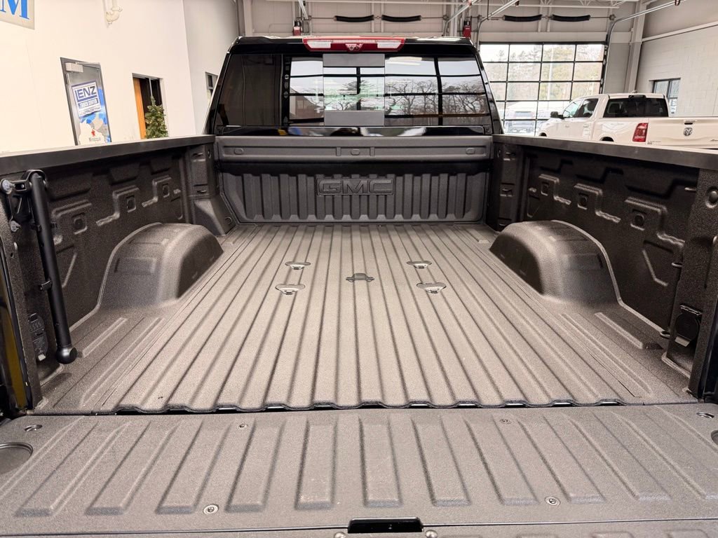 Used 2025 GMC Sierra 2500 AT4 w/ AT4 Premium Plus Package image 8